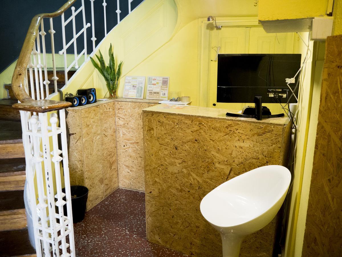 Aykibom Hostel Lisboa Exteriör bild